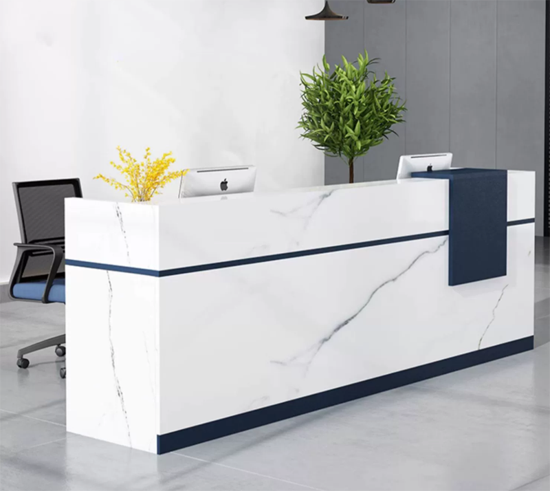 Banchi reception bianchi durevoli, minimalisti ed eleganti in laminato