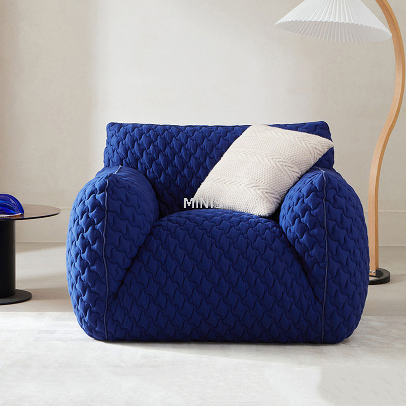 Soggiorno o camera da letto comoda sedia singola in tessuto blu